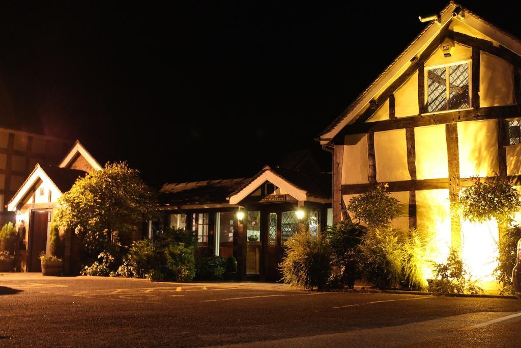 The Plough Inn & Restaurant Congleton Exterior photo