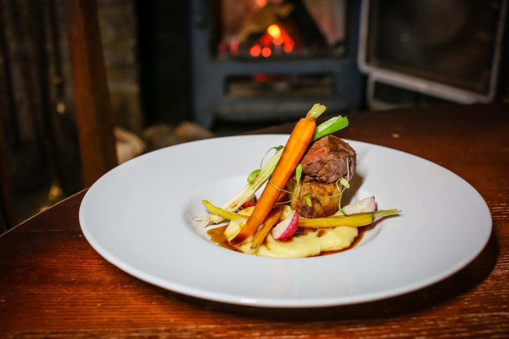 The Plough Inn & Restaurant Congleton Exterior photo